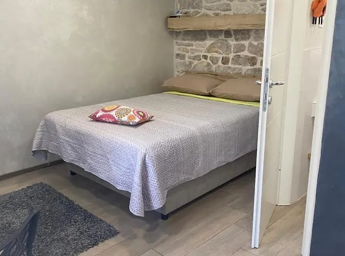 Vendégház Laura Split